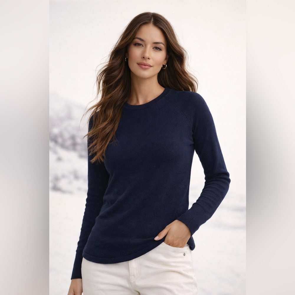 L.L. Bean Merino Wool Crewneck Sweater Navy  Like New